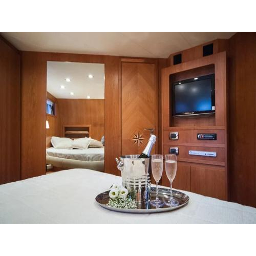 Du Thuyền Raffaeli Ontera 70