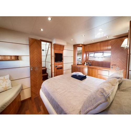 Du Thuyền Raffaeli Ontera 70